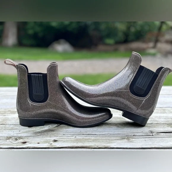 London Fog waterproof Chelsea rain boots - Picture 3 of 11